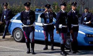 »سائحة بولندية تتعرض لاغتصاب جماعي على شاطئ في إيطاليا